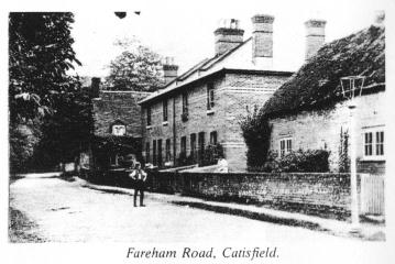 cottages on Catisfield Lane 1910